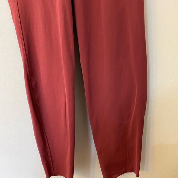 Lululemon Base Pace HR Tight 28” Brushed Leggings Women Size 10 - Picture 6 of 10